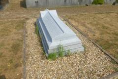 Evans-Grave-3